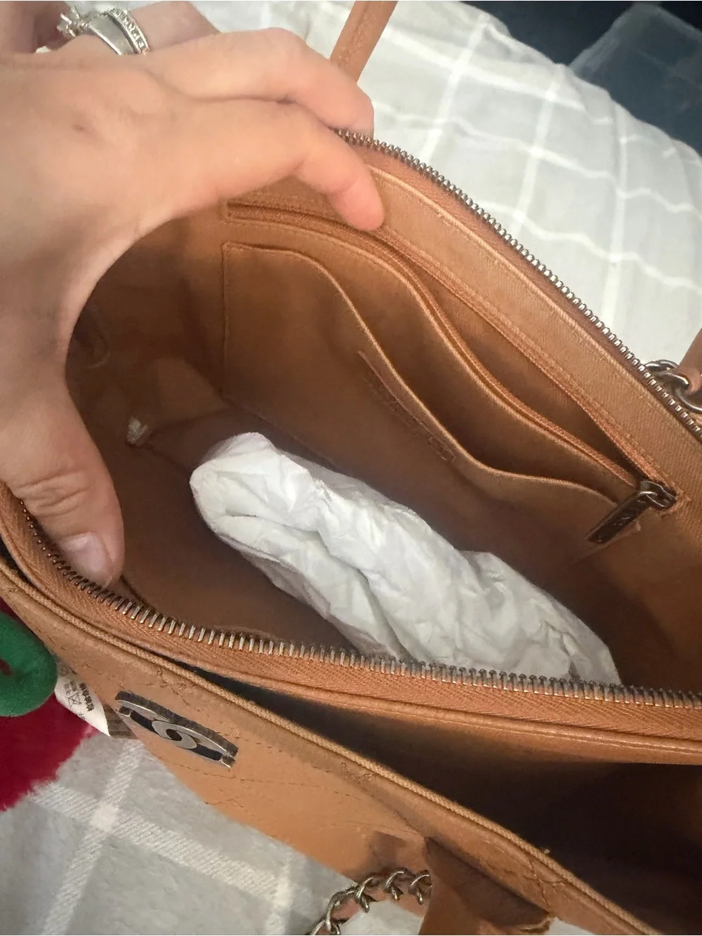 💯 Auth CHANEL Quilted Camel Leather Shoulder Bag with Chain Strap